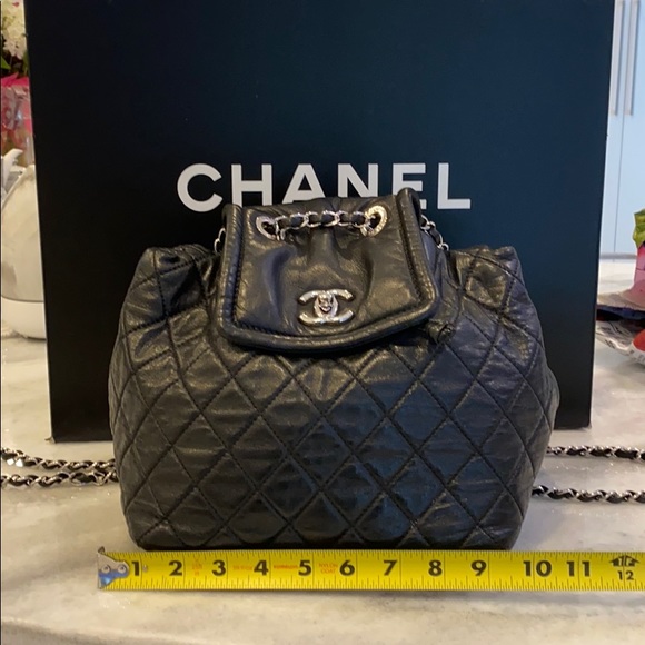 SOLD 🔴 Chanel Crinkled Lamb Backpack Black - Picture 12 of 16